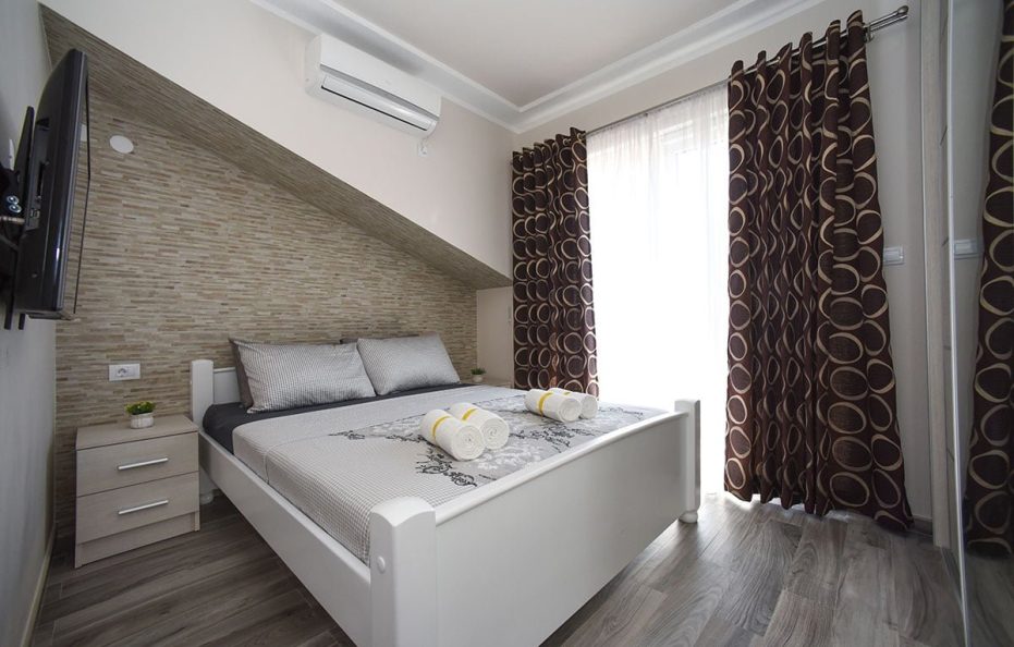Apartman sa 2 Spavaće Sobe – Br.12