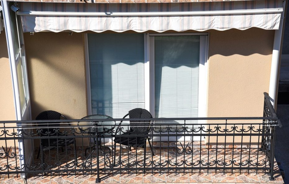 Studio Apartment with 4 Beds – No.6