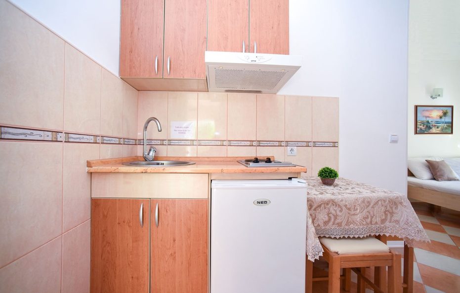 Studio Apartment with 4 Beds – No.6
