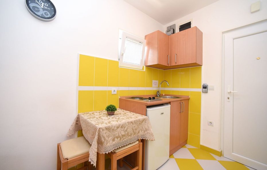 Studio Apartment with 2 Beds – No.8