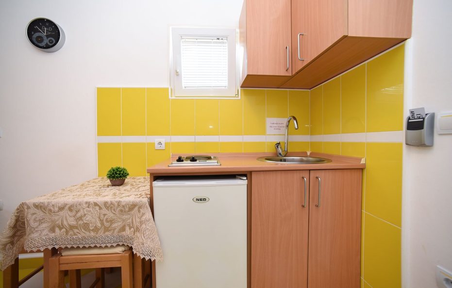 Studio Apartment with 2 Beds – No.8