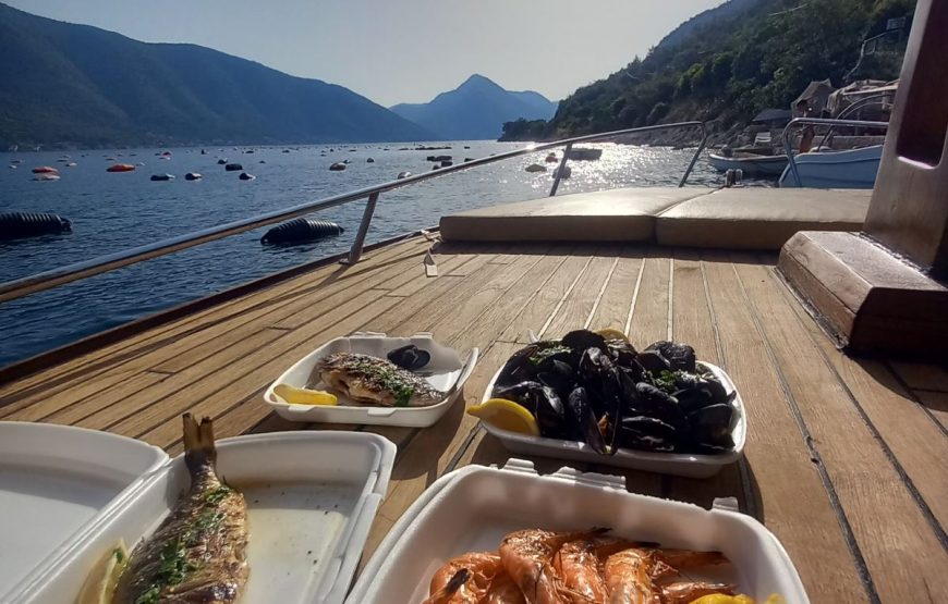 Cruising Boka Bay – Ambasador Boat Adventure
